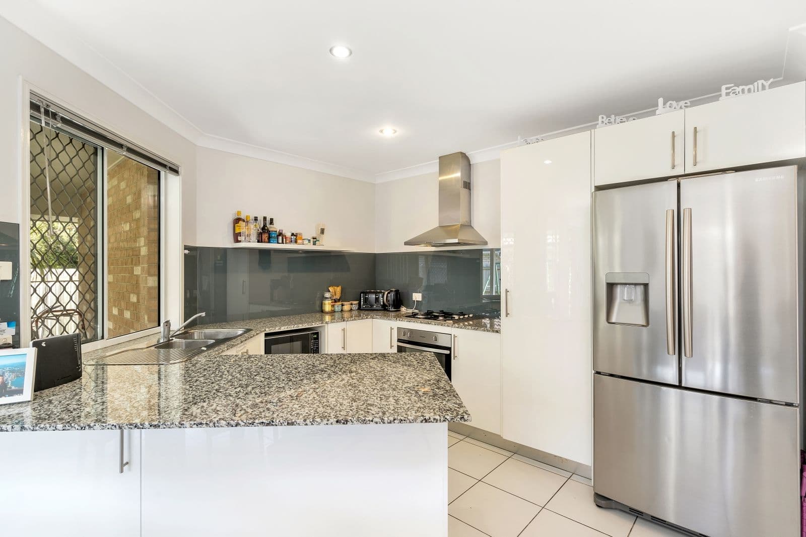 9 NEWMARKET Drive, Morayfield QLD 4506, Morayfield - Thumbnail 4
