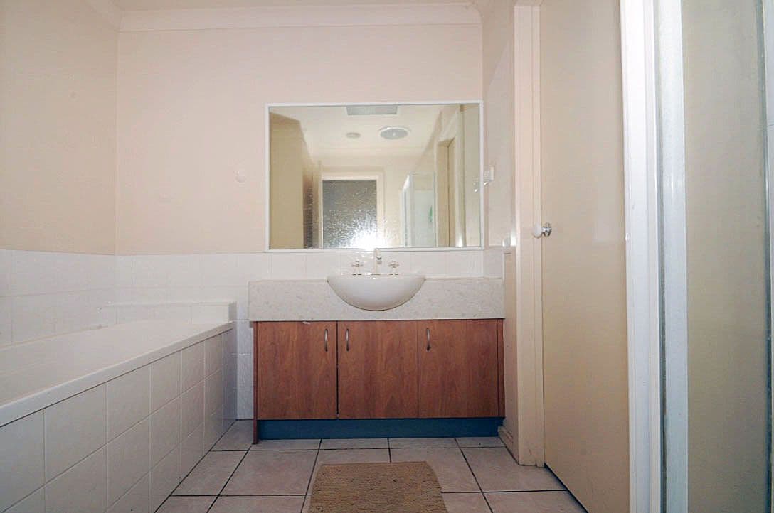 4 Paydon Way, Hampton Park VIC 3976, Hampton Park - Thumbnail 5