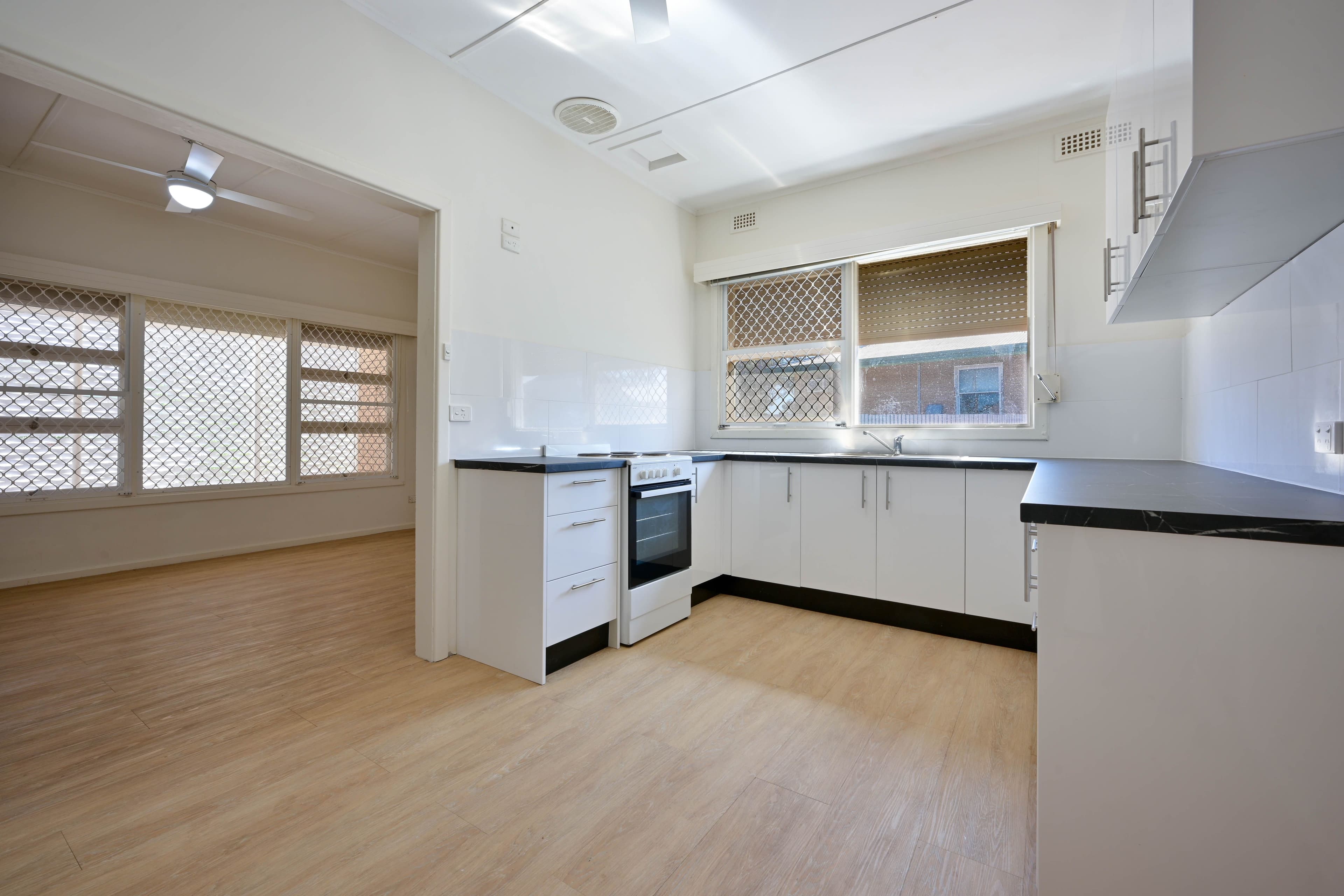 8 Martlew Street, Port Augusta SA 5700, Port Augusta - Thumbnail 5