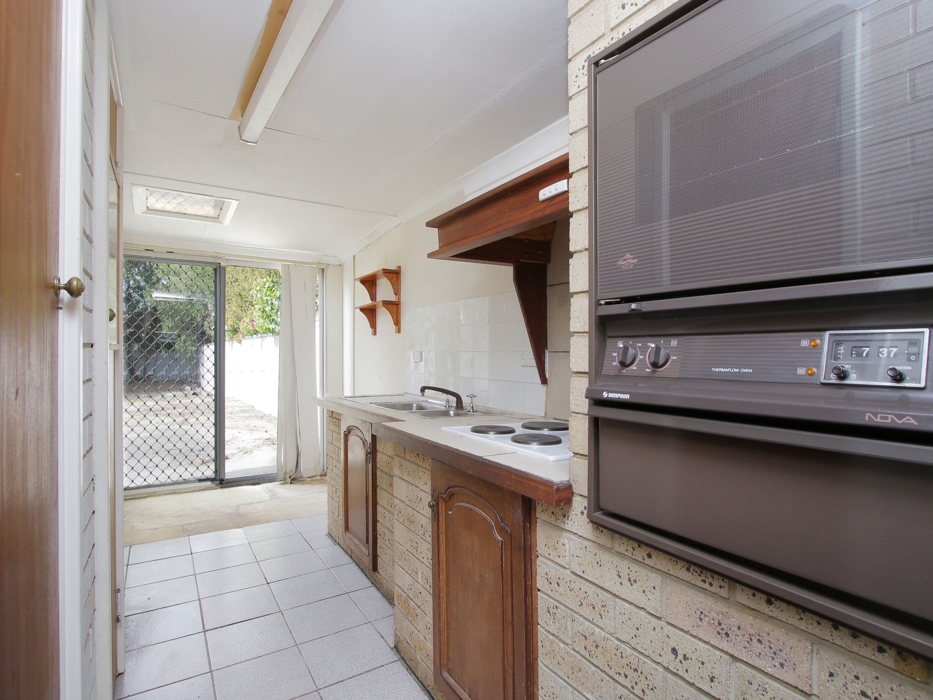 116A Renou Street, East Cannington WA 6107, East Cannington - Thumbnail 2