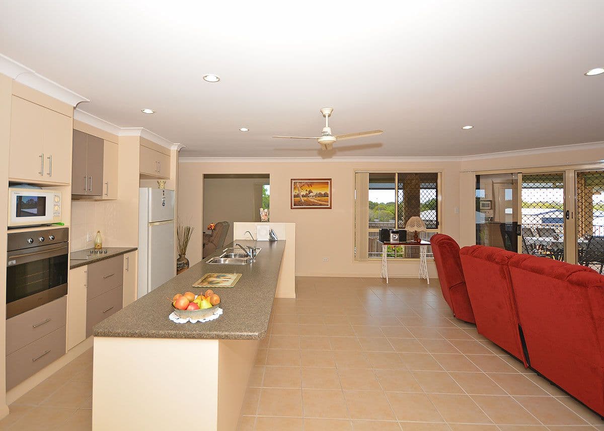6 Summit Ridge Drive, Nikenbah QLD 4655, Nikenbah - Thumbnail 6