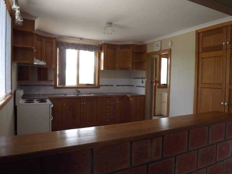 22 Adams Street, GEORGE TOWN TAS 7253, George Town - Thumbnail 2