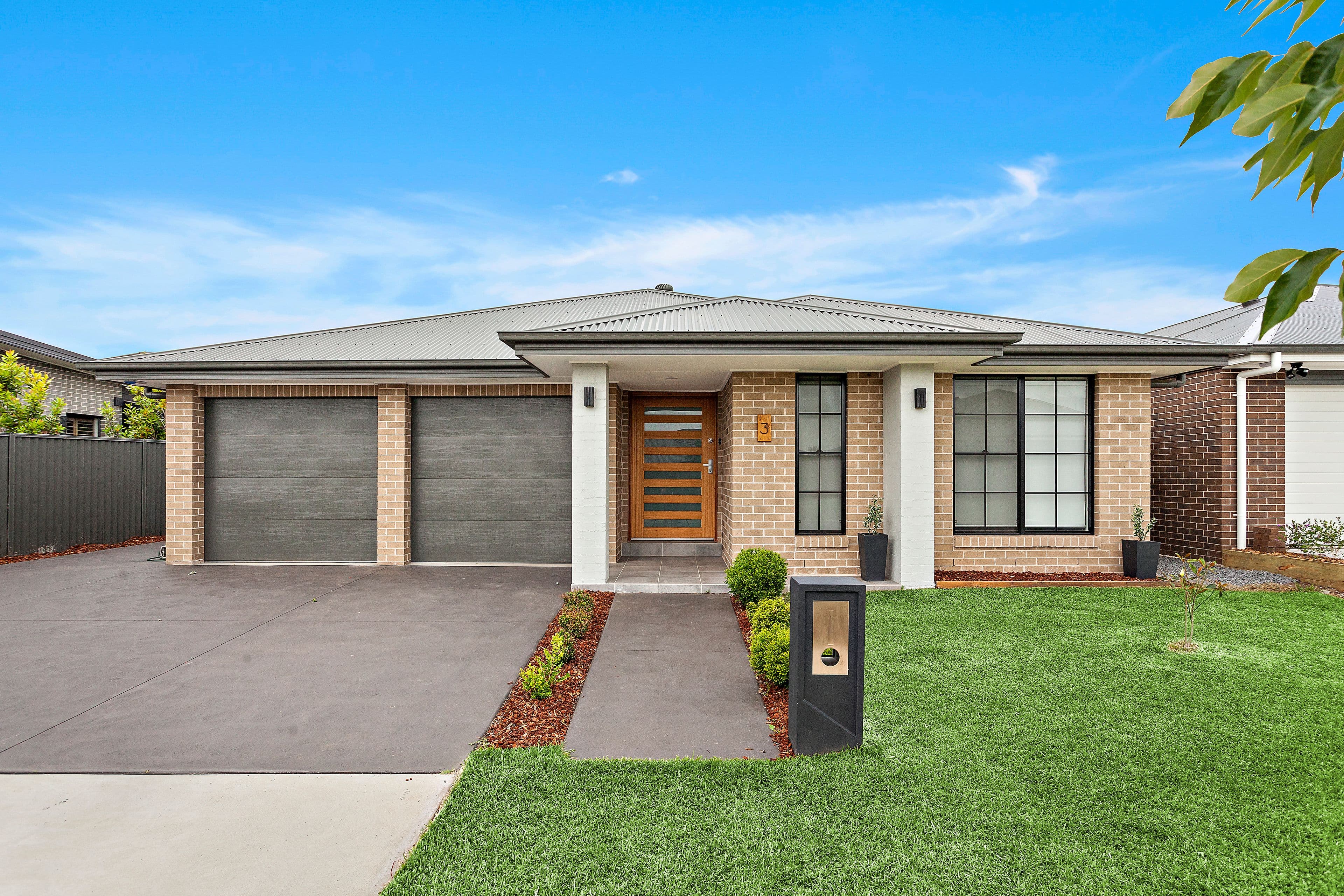 3 Pasture Way, Calderwood - Image 1