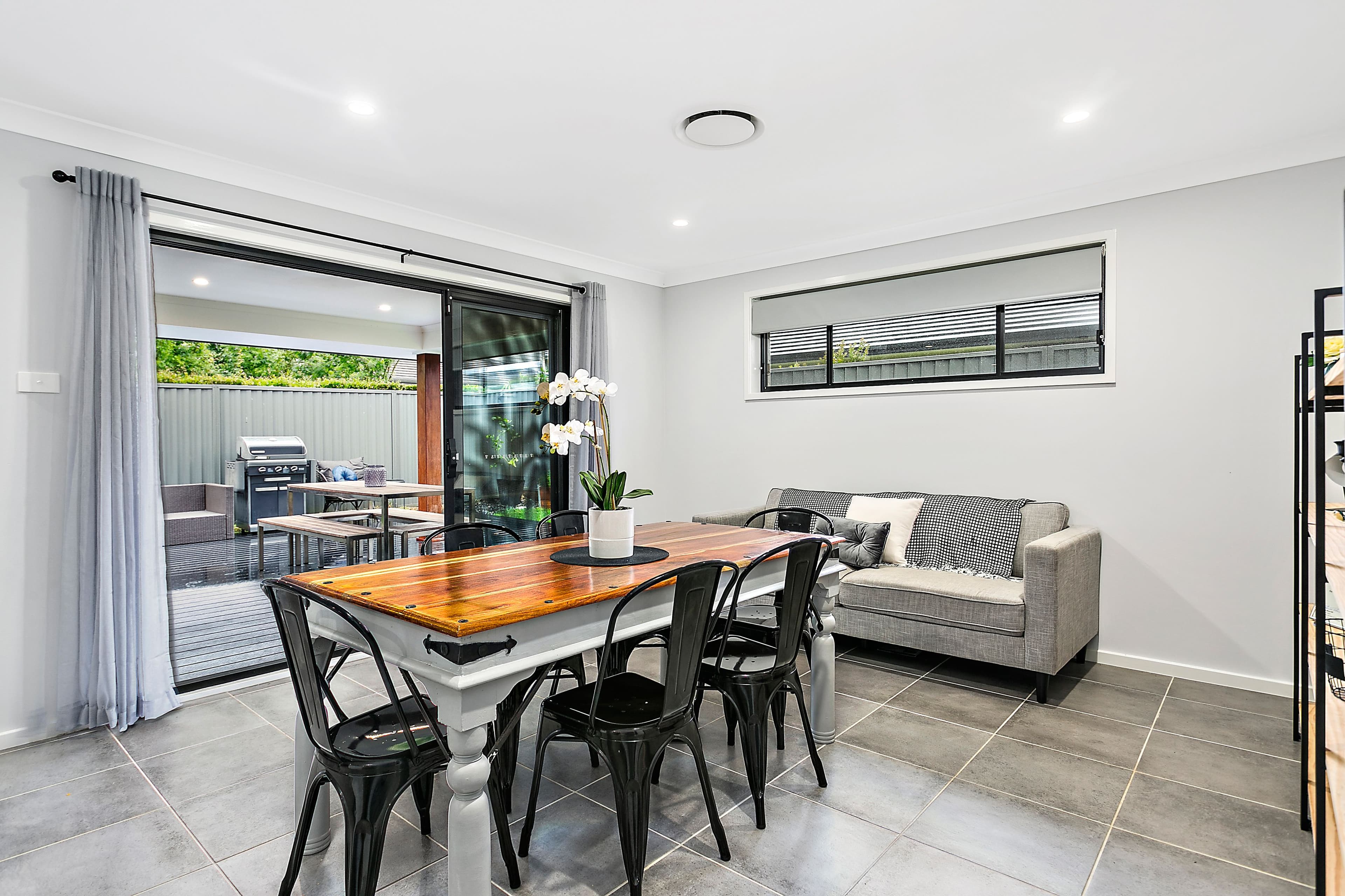 3 Pasture Way, Calderwood - Thumbnail 2