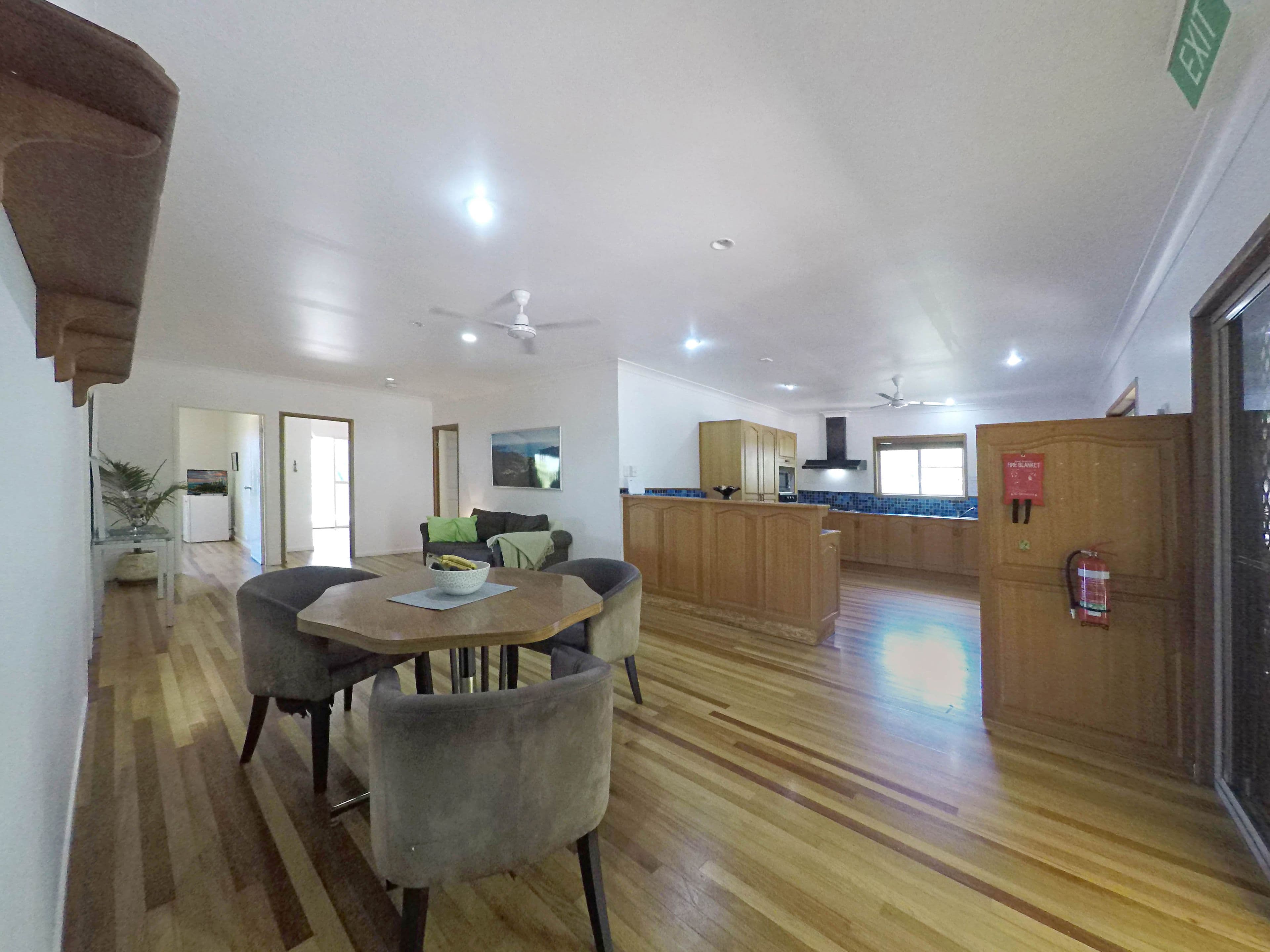 34 Waterson Way, Airlie Beach QLD 4802, Airlie Beach - Thumbnail 4