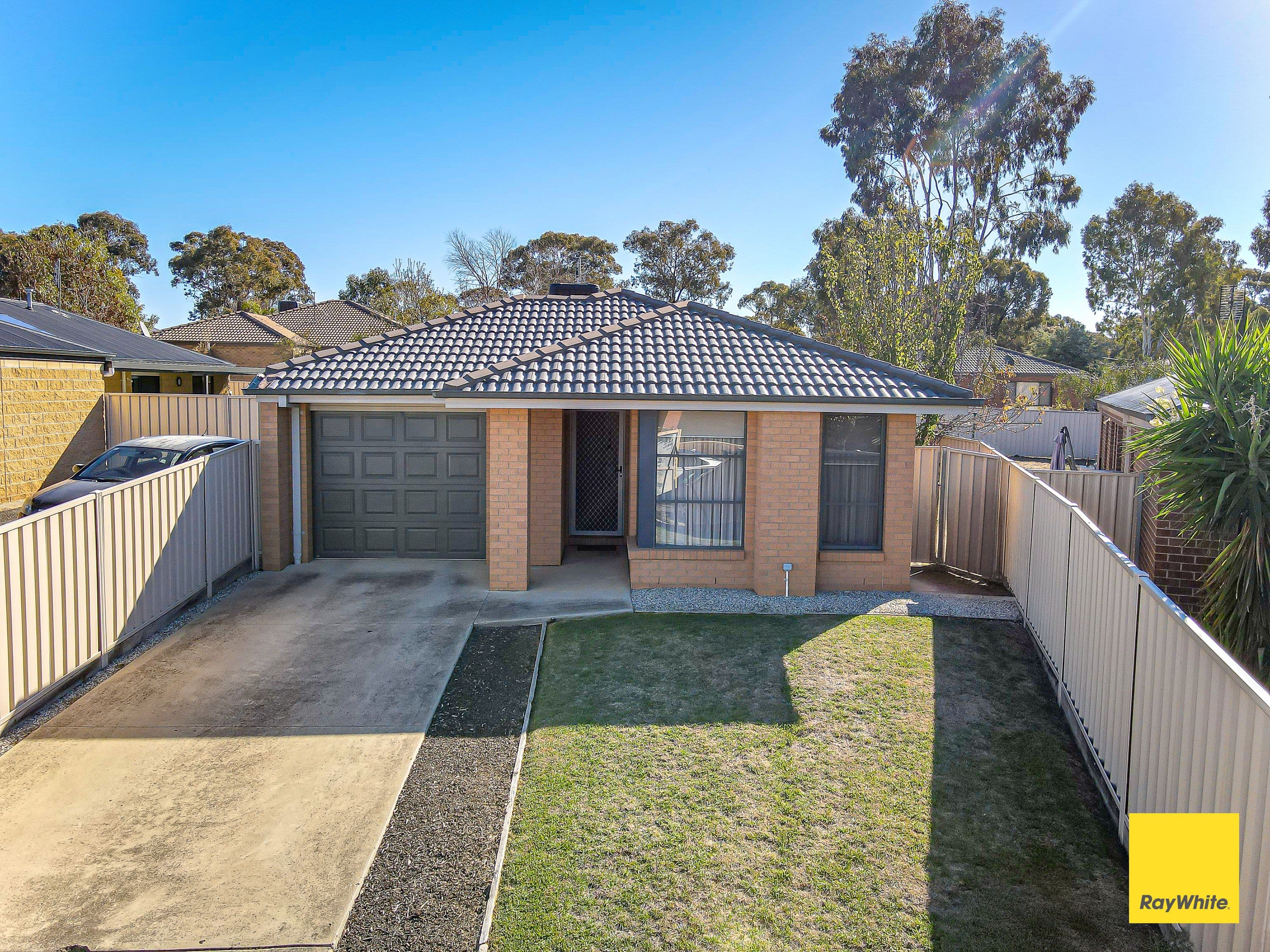 6 Sheard Street, California Gully VIC 3556, California Gully - Image 1