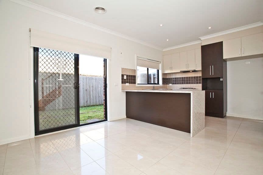 1 Lee Avenue, SPRINGVALE VIC 3171, Springvale - Thumbnail 2