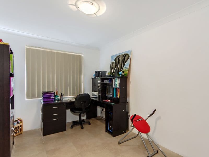 11 Floribunda Gate, DAYTON WA 6055, Dayton - Thumbnail 2