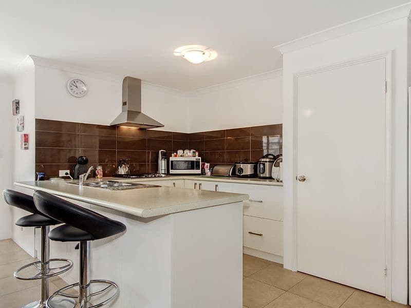 11 Floribunda Gate, DAYTON WA 6055, Dayton - Thumbnail 5