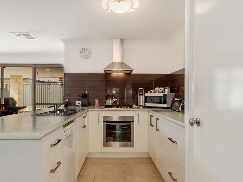 11 Floribunda Gate, DAYTON WA 6055, Dayton - Thumbnail 6
