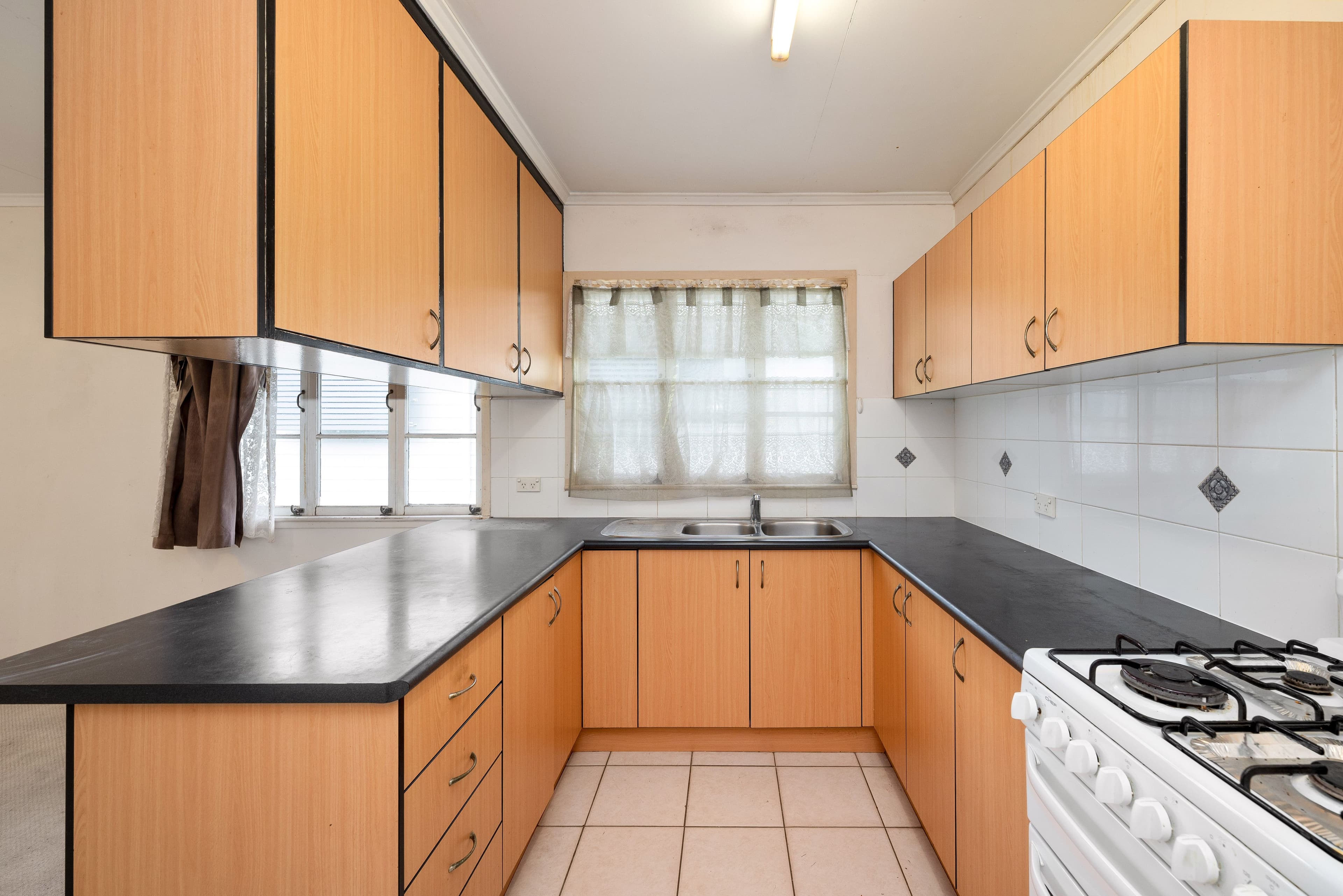 35 Somerfield Street, Upper Mount Gravatt QLD 4122, Upper Mount Gravatt - Thumbnail 8