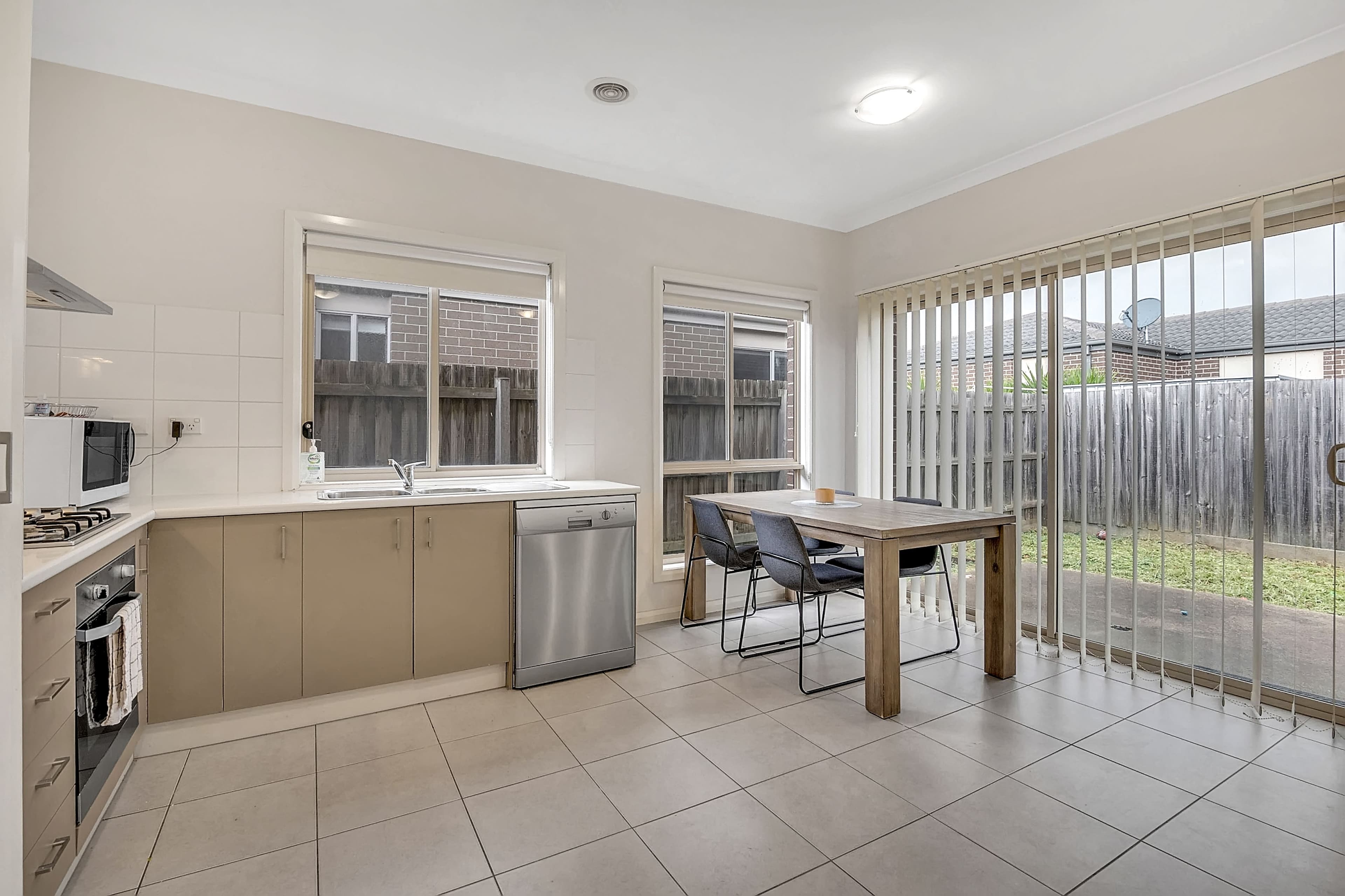 25 Ballybunion Avenue, Craigieburn VIC 3064, Craigieburn - Thumbnail 5