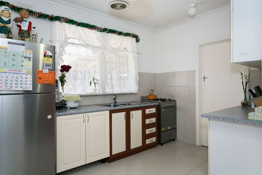 54 Bent Street, ST ALBANS VIC 3021, St Albans - Thumbnail 4