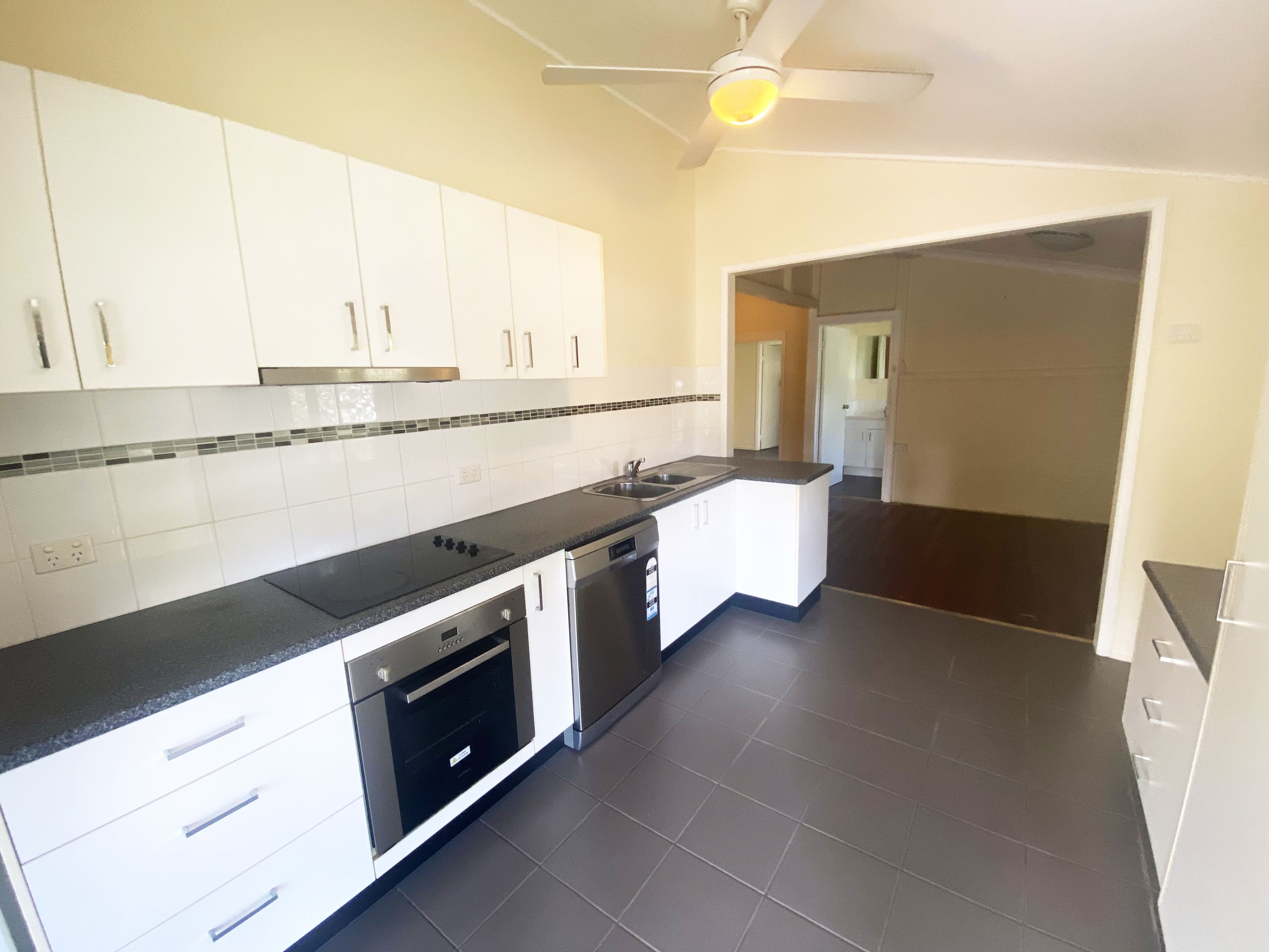 26 Kwila Street, Wongaling Beach QLD 4852, Wongaling Beach - Thumbnail 2