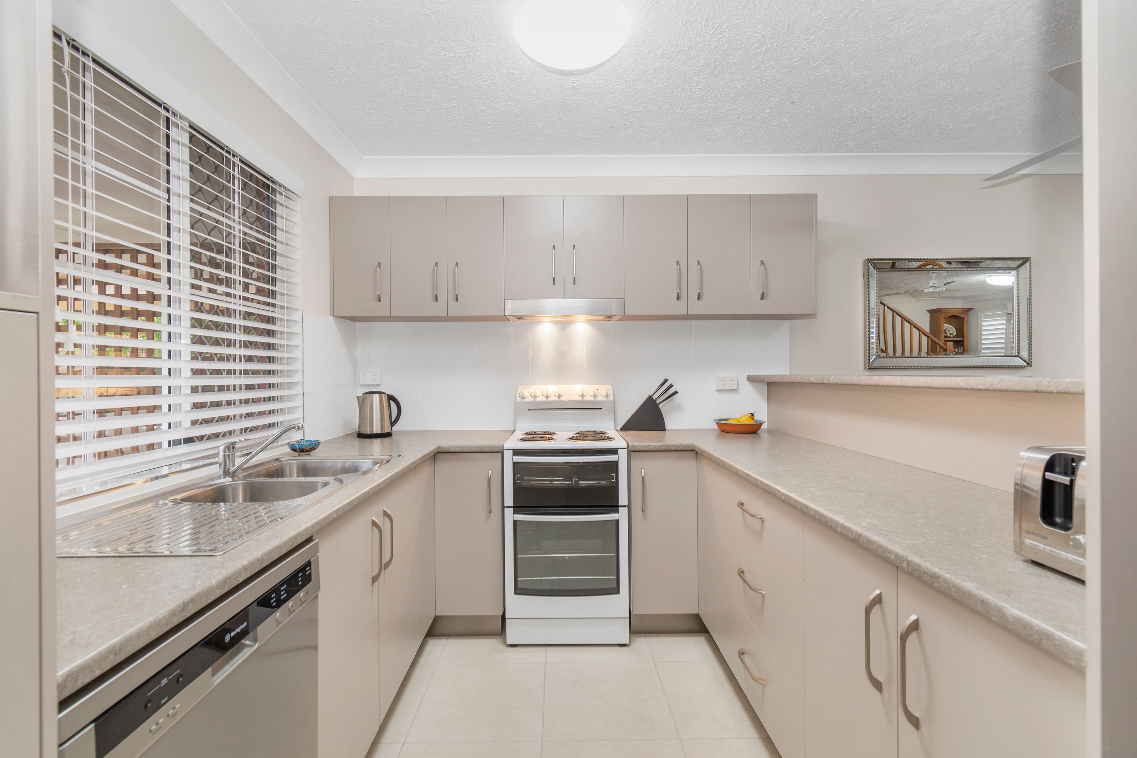 3-5 Norris Street, Hermit Park QLD 4812, Hermit Park - Thumbnail 3