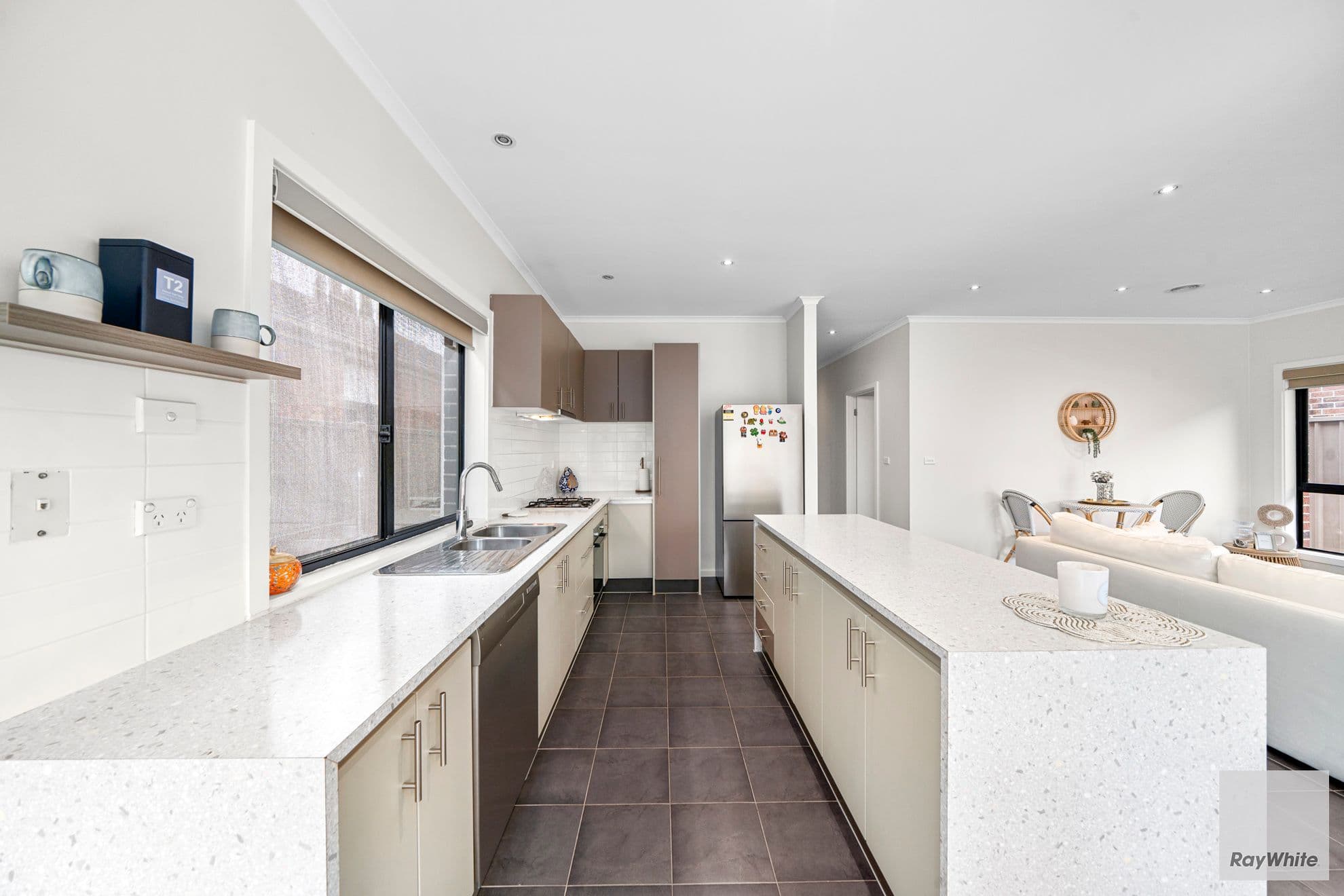 11 Gisborne Way, Caroline Springs VIC 3023, Caroline Springs - Thumbnail 5