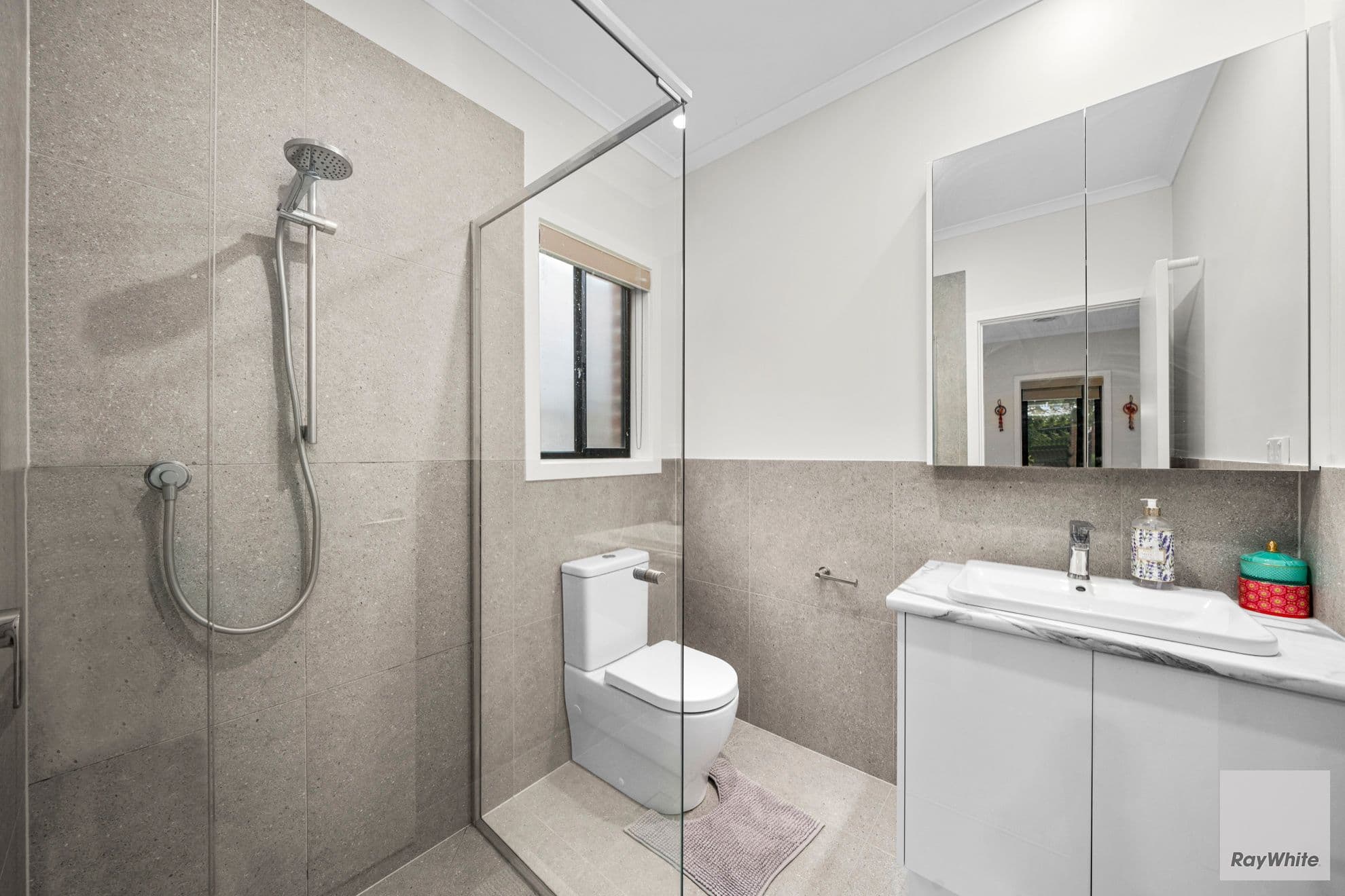 11 Gisborne Way, Caroline Springs VIC 3023, Caroline Springs - Thumbnail 8