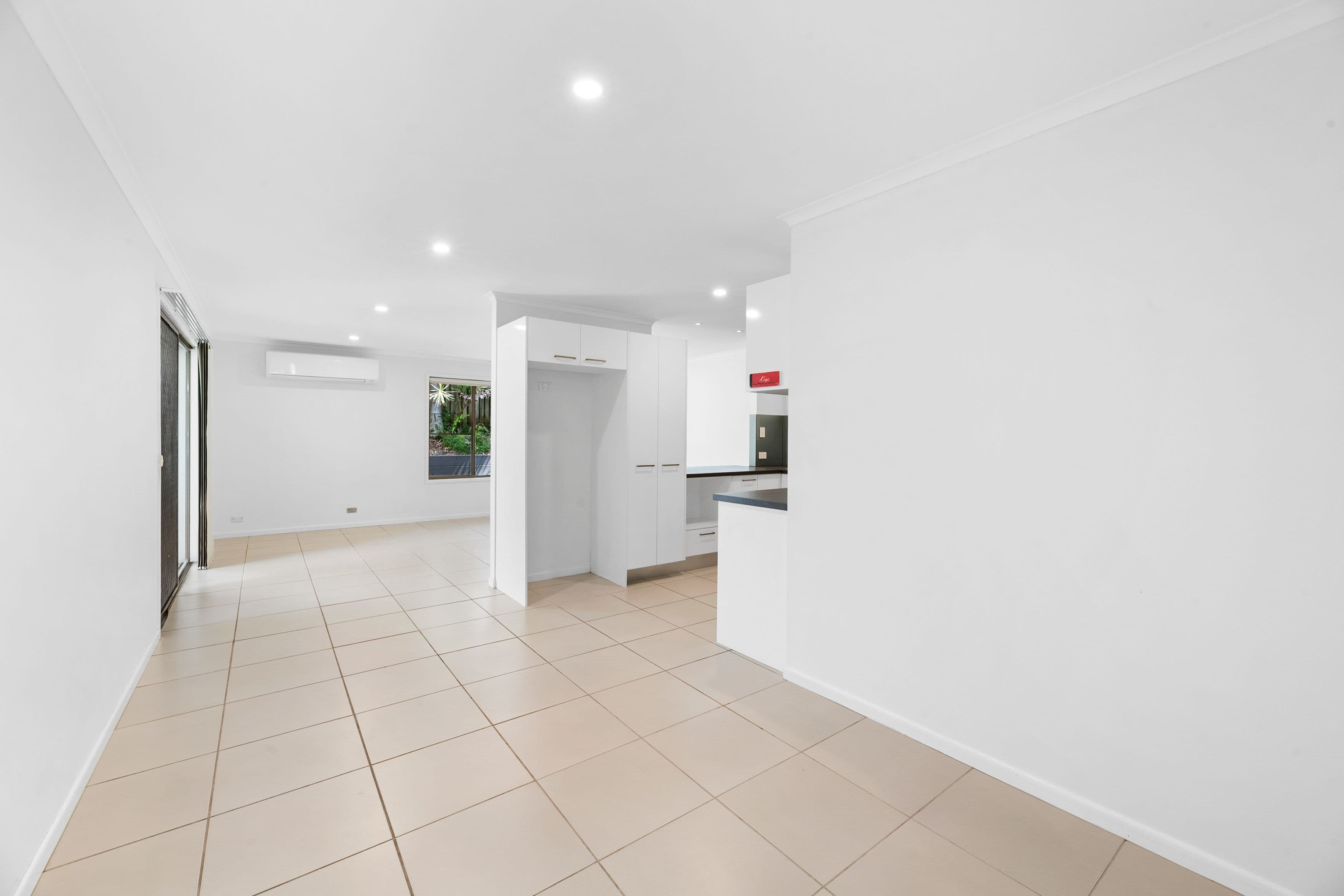 41 Carwell Avenue, Petrie QLD 4502, Petrie - Thumbnail 3
