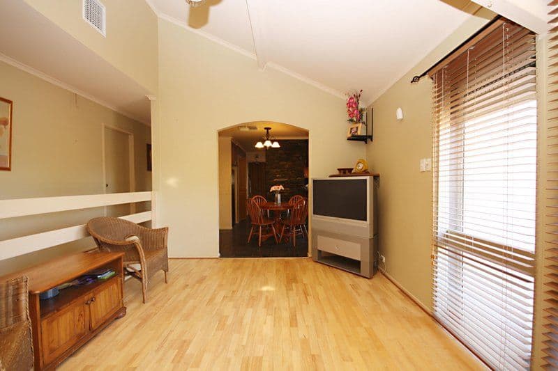 61 Gaylard Crescent, REDWOOD PARK SA 5097, Redwood Park - Thumbnail 7