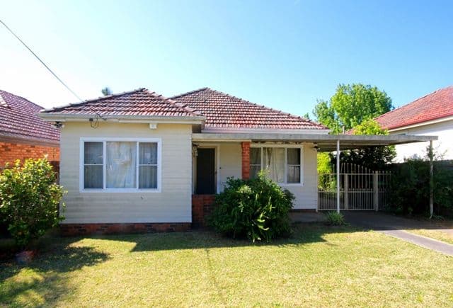 4 Gray Crescent, YAGOONA NSW 2199, Yagoona - Image 1