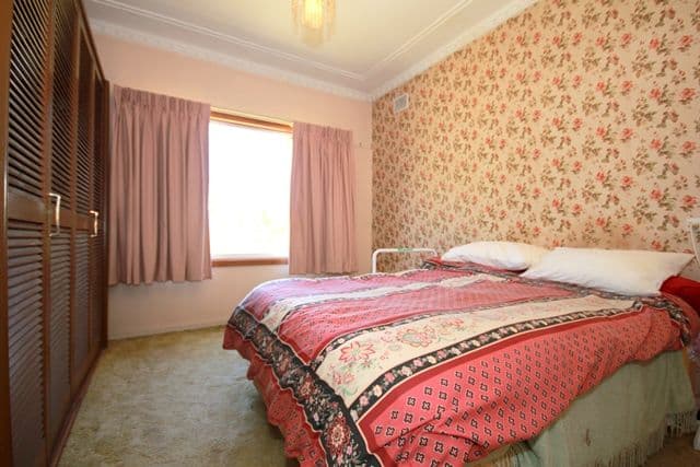 4 Gray Crescent, YAGOONA NSW 2199, Yagoona - Thumbnail 5