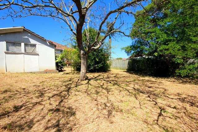 4 Gray Crescent, YAGOONA NSW 2199, Yagoona - Thumbnail 8
