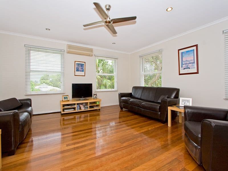70 King Arthur Terrace, TENNYSON QLD 4105, Tennyson - Thumbnail 6