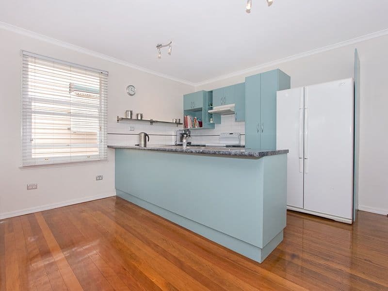 70 King Arthur Terrace, TENNYSON QLD 4105, Tennyson - Thumbnail 7