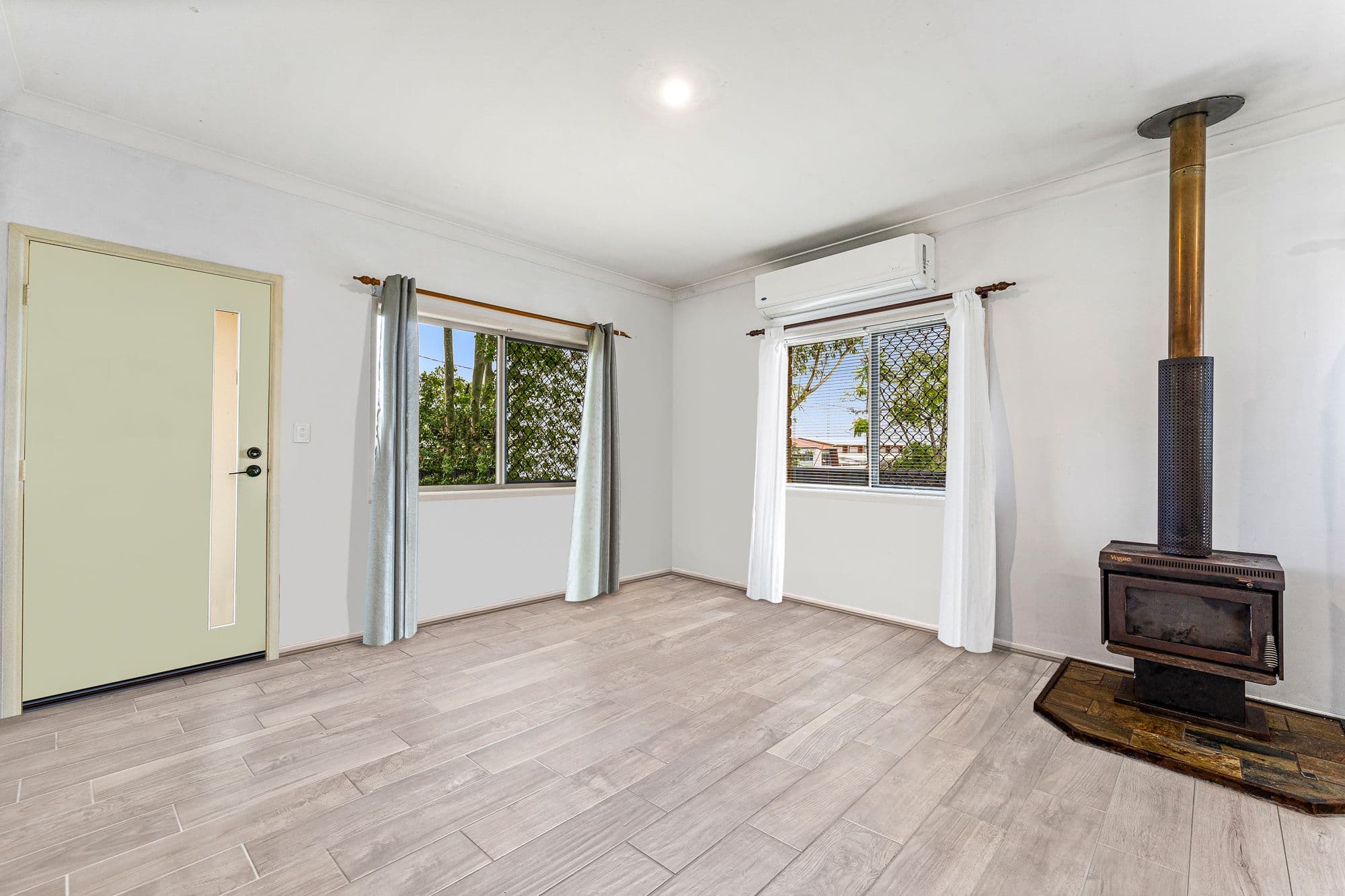 13 Harris Street, Bellbird Park QLD 4300, Bellbird Park - Thumbnail 4