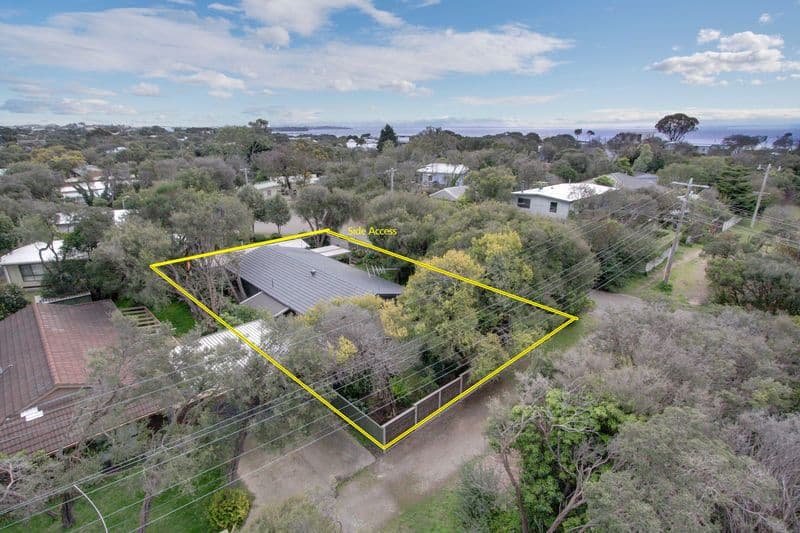 10 Canterbury Jetty Road, BLAIRGOWRIE VIC 3942, Blairgowrie - Thumbnail 2