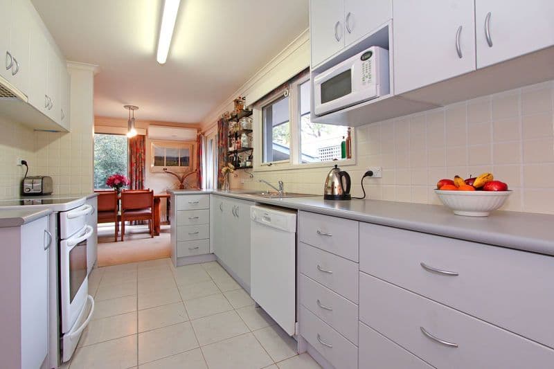 10 Canterbury Jetty Road, BLAIRGOWRIE VIC 3942, Blairgowrie - Thumbnail 3