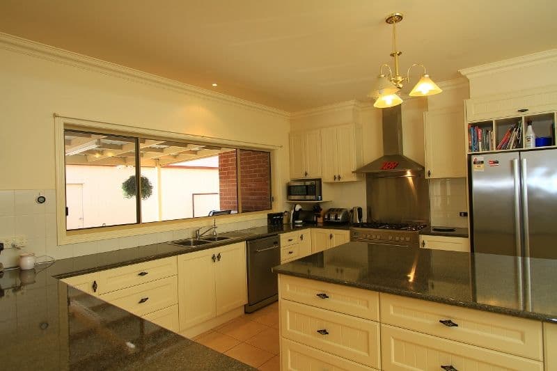 31 Scullys. Lane, Heathcote VIC 3523, Heathcote - Thumbnail 4