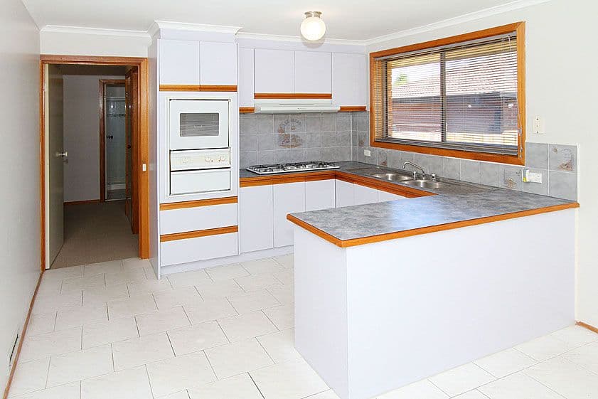 1A Gaze Court, MILL PARK VIC 3082, Mill Park - Thumbnail 2