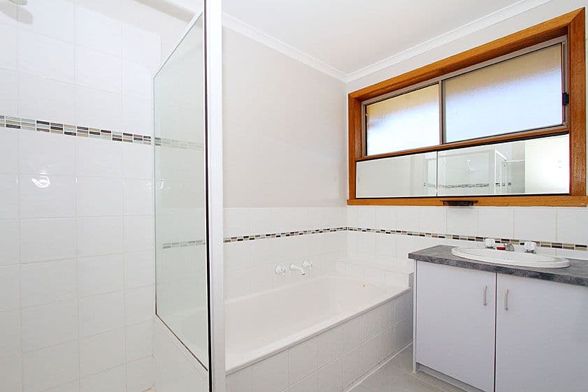 1A Gaze Court, MILL PARK VIC 3082, Mill Park - Thumbnail 7