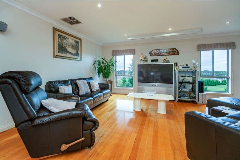 23 Lewins Rail Avenue, SOUTH MORANG VIC 3752, South Morang - Thumbnail 3