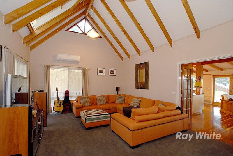 6 Walhalla Court, BEACONSFIELD VIC 3807, Beaconsfield - Thumbnail 6