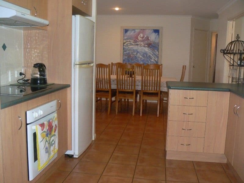 33 Trout Avenue, ANDERGROVE QLD 4740, Andergrove - Thumbnail 2