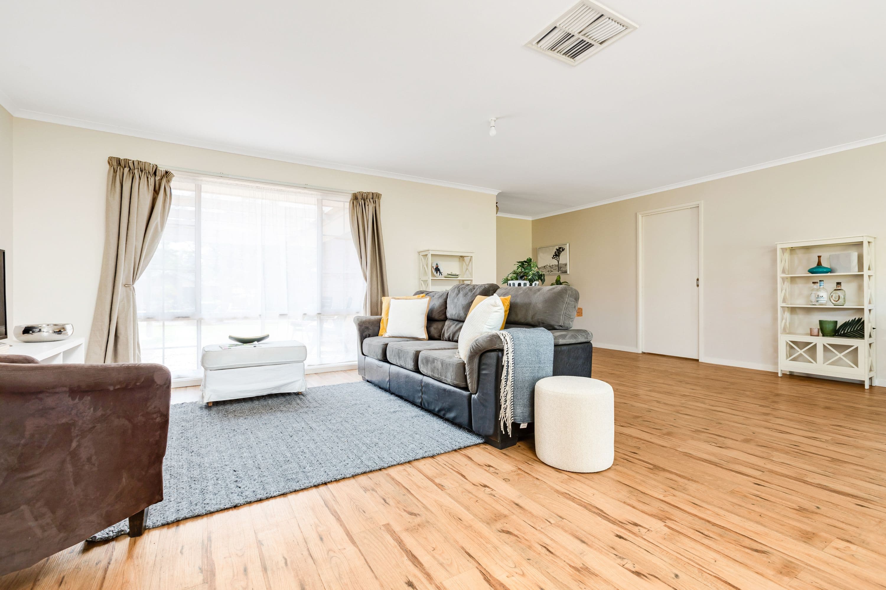 6 Helen Court, Mildura VIC 3500, Mildura - Thumbnail 2