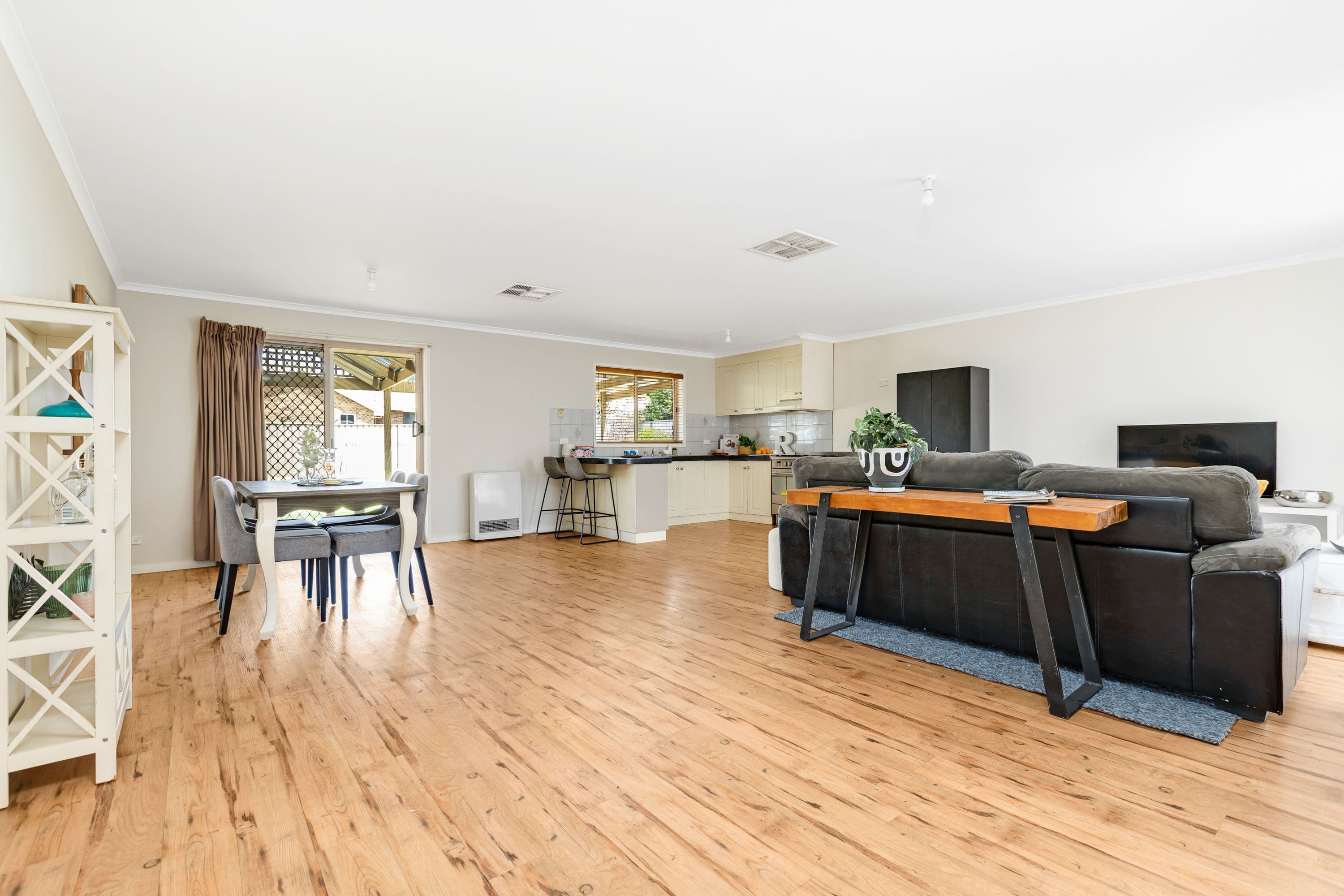 6 Helen Court, Mildura VIC 3500, Mildura - Thumbnail 4