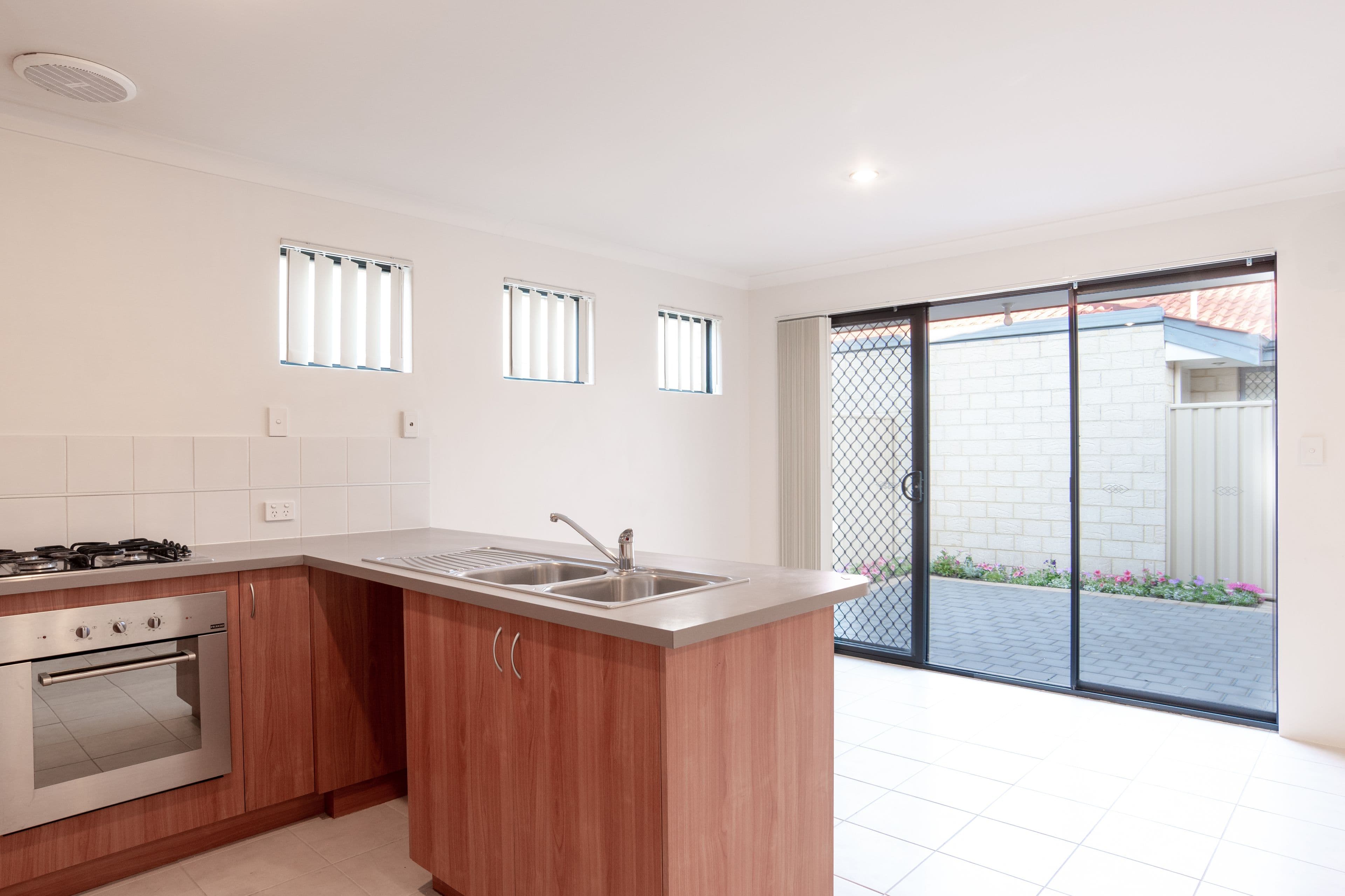 1 Clarke Street, East Cannington WA 6107, East Cannington - Thumbnail 5