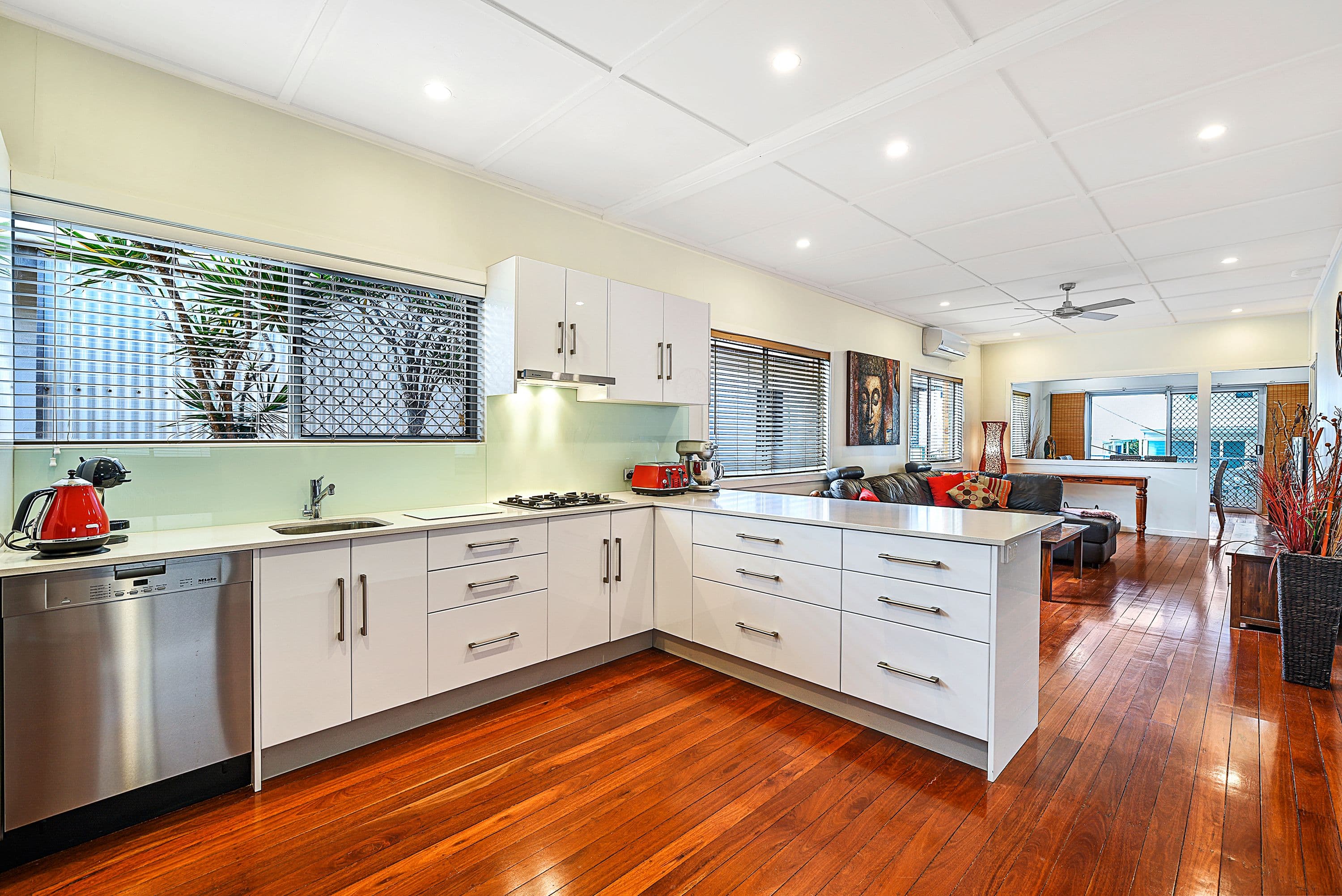 192 Jefferson Lane, Palm Beach QLD 4221, Palm Beach - Thumbnail 2