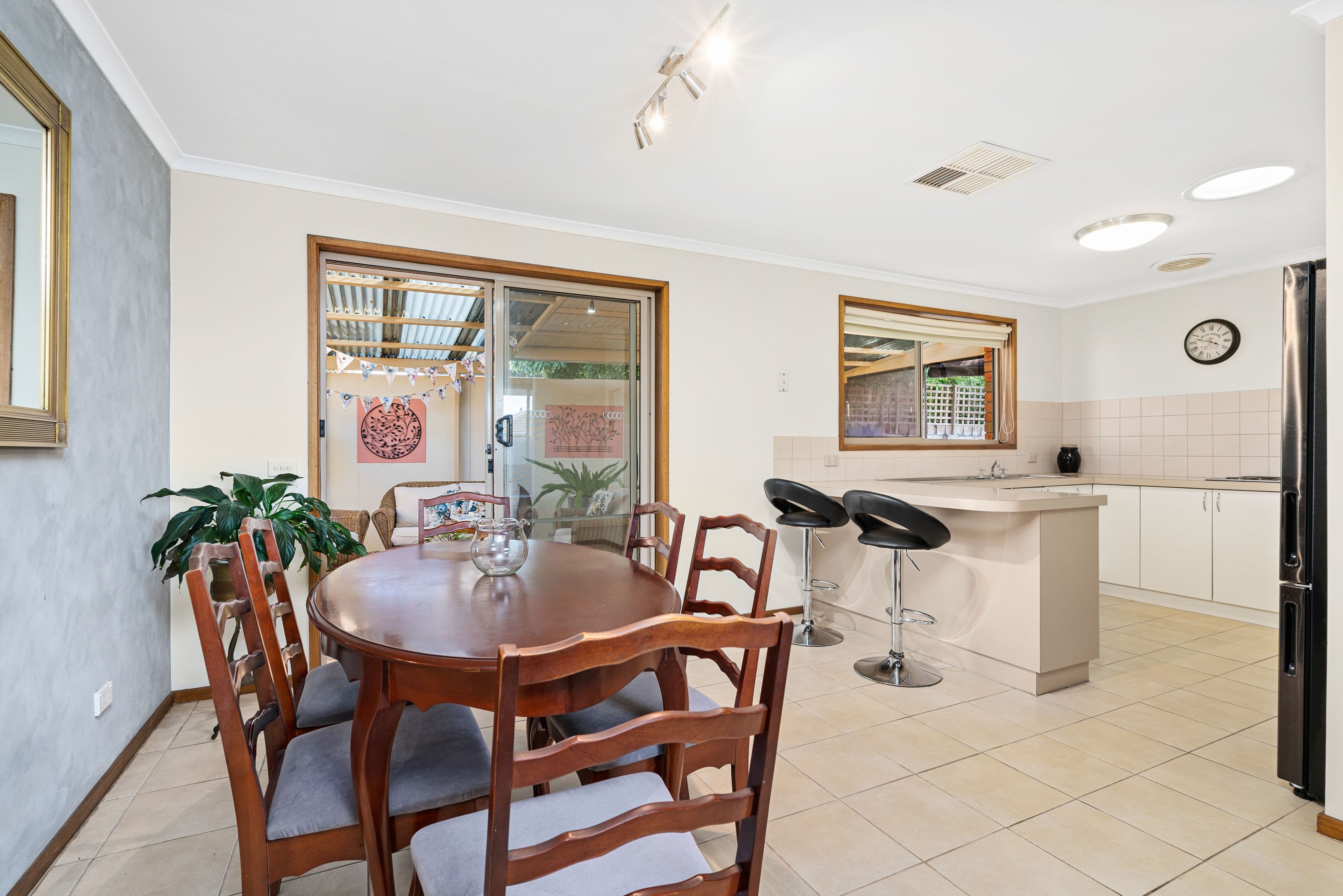 6 Cortland Drive, Highton VIC 3216, Highton - Thumbnail 5