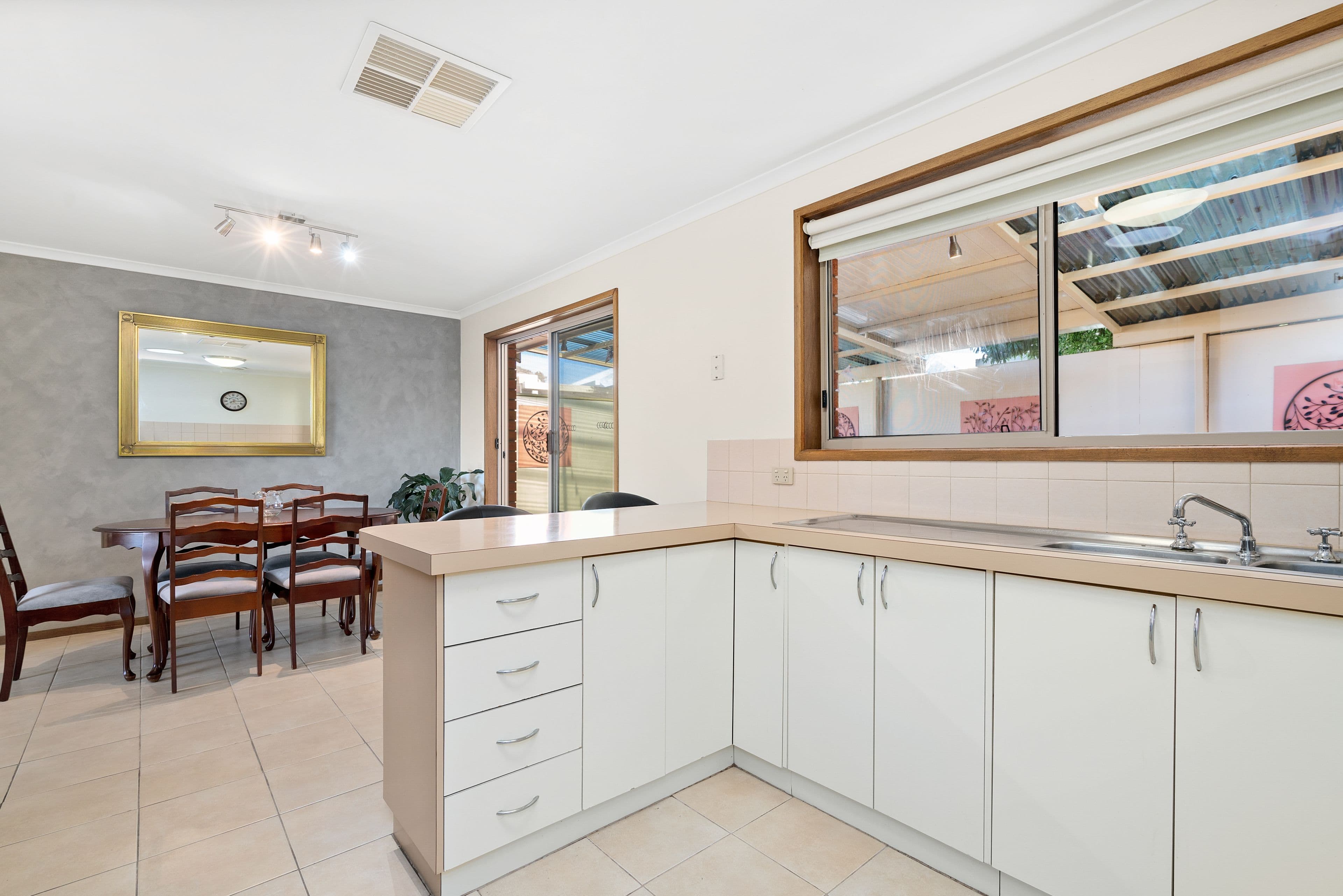 6 Cortland Drive, Highton VIC 3216, Highton - Thumbnail 7