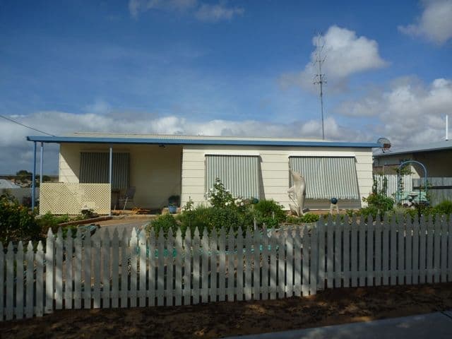 10 First Street, ARNO BAY SA 5603, Arno Bay - Image 1