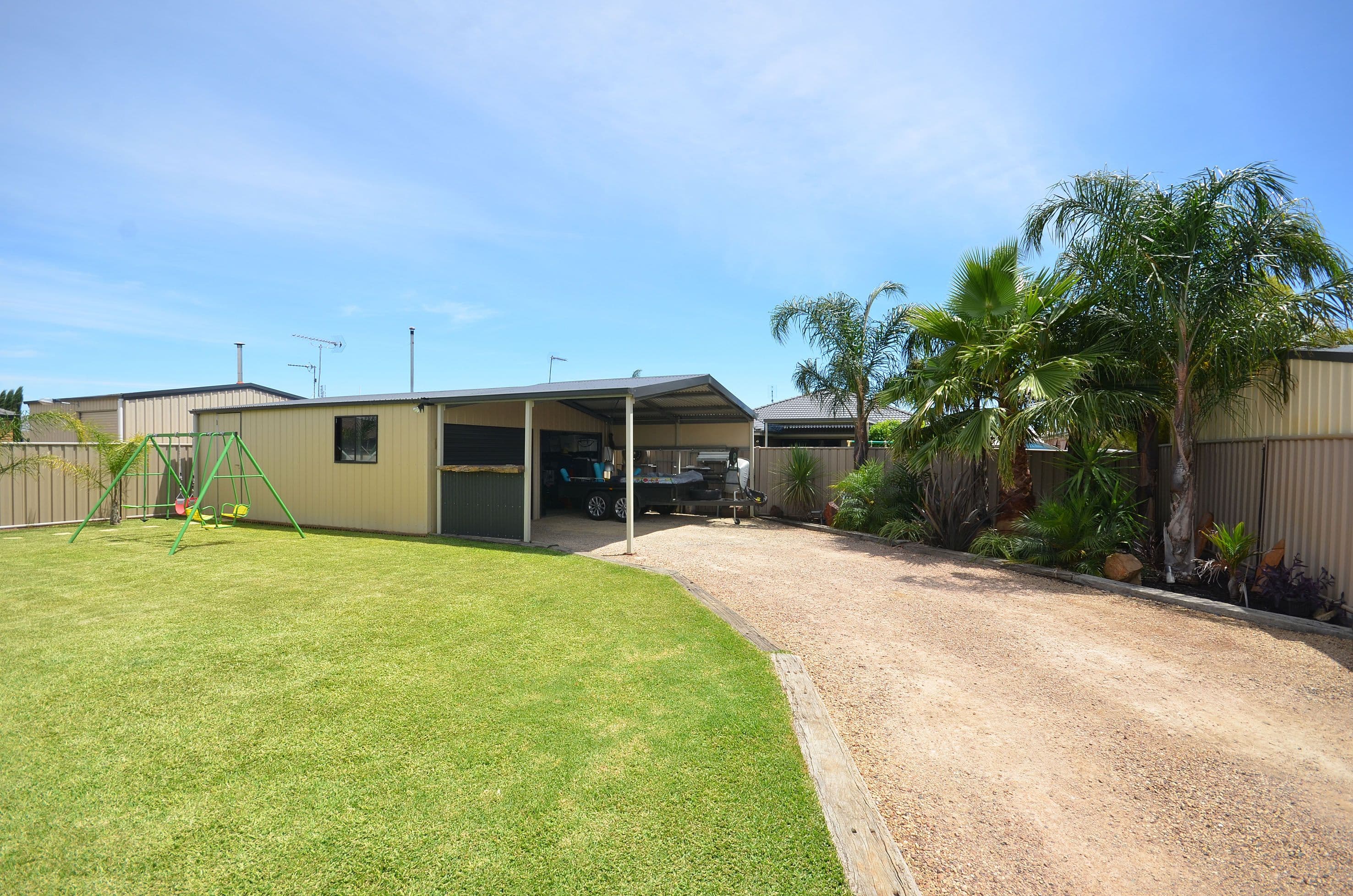 13 Howell Drive, Echuca VIC 3564, Echuca - Thumbnail 3
