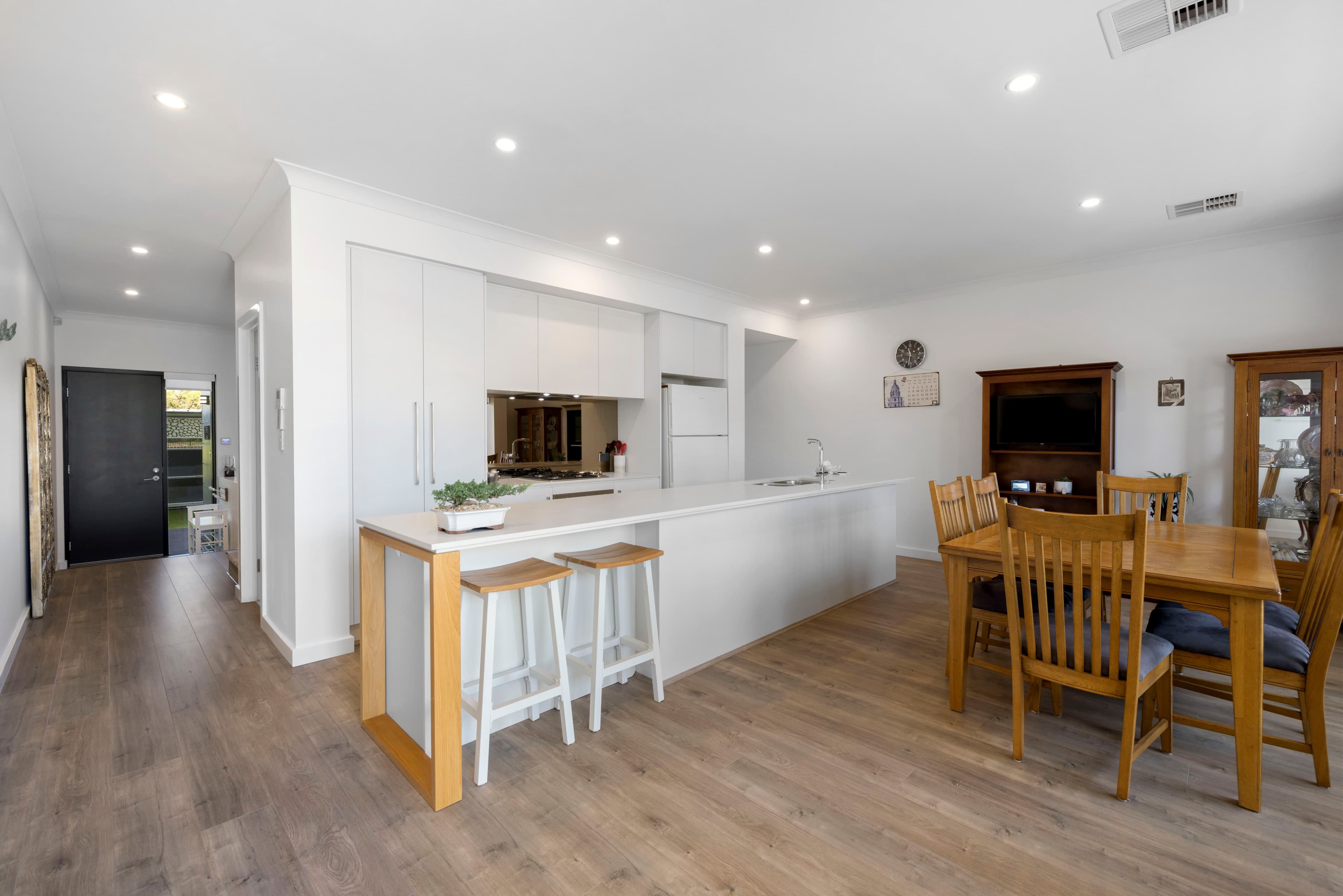 57 Troubridge Drive, West Lakes SA 5021, West Lakes - Thumbnail 5