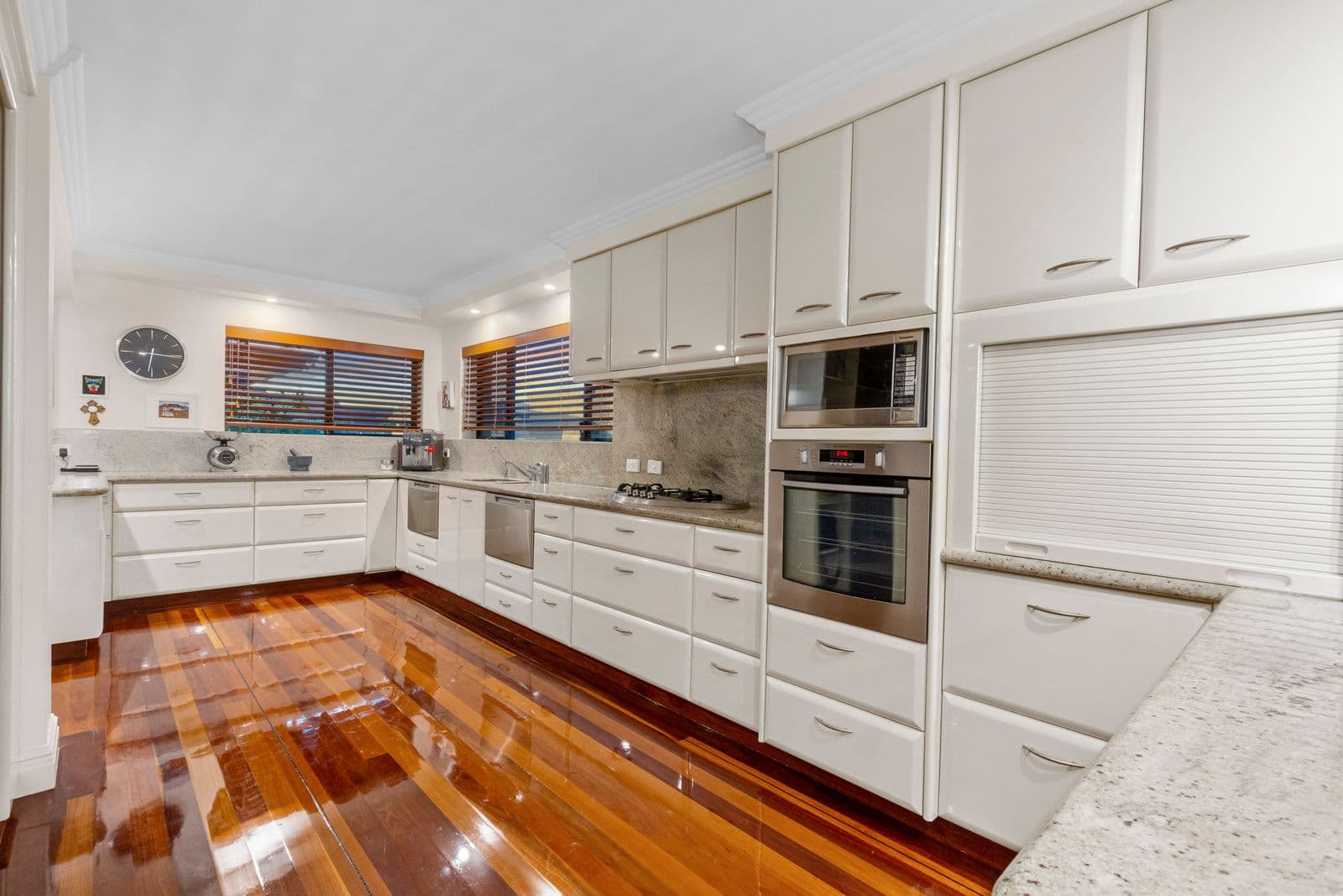 16 Shearwater Esplanade, Runaway Bay QLD 4216, Runaway Bay - Thumbnail 8