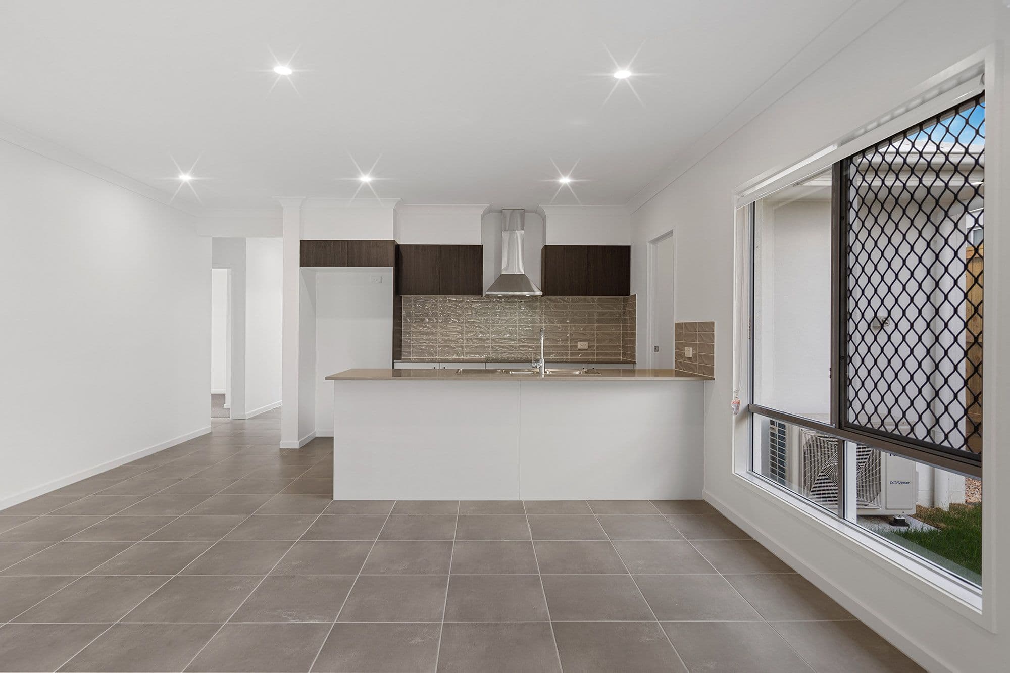 16 Garrick Street, Park Ridge QLD 4125, Park Ridge - Thumbnail 4