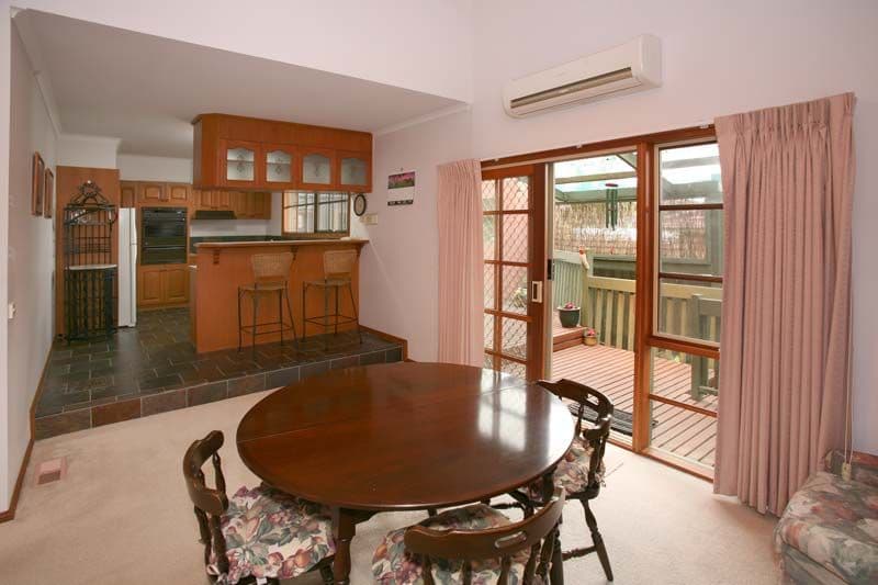 1 Rolls Court, GLEN WAVERLEY VIC 3150, Glen Waverley - Thumbnail 5