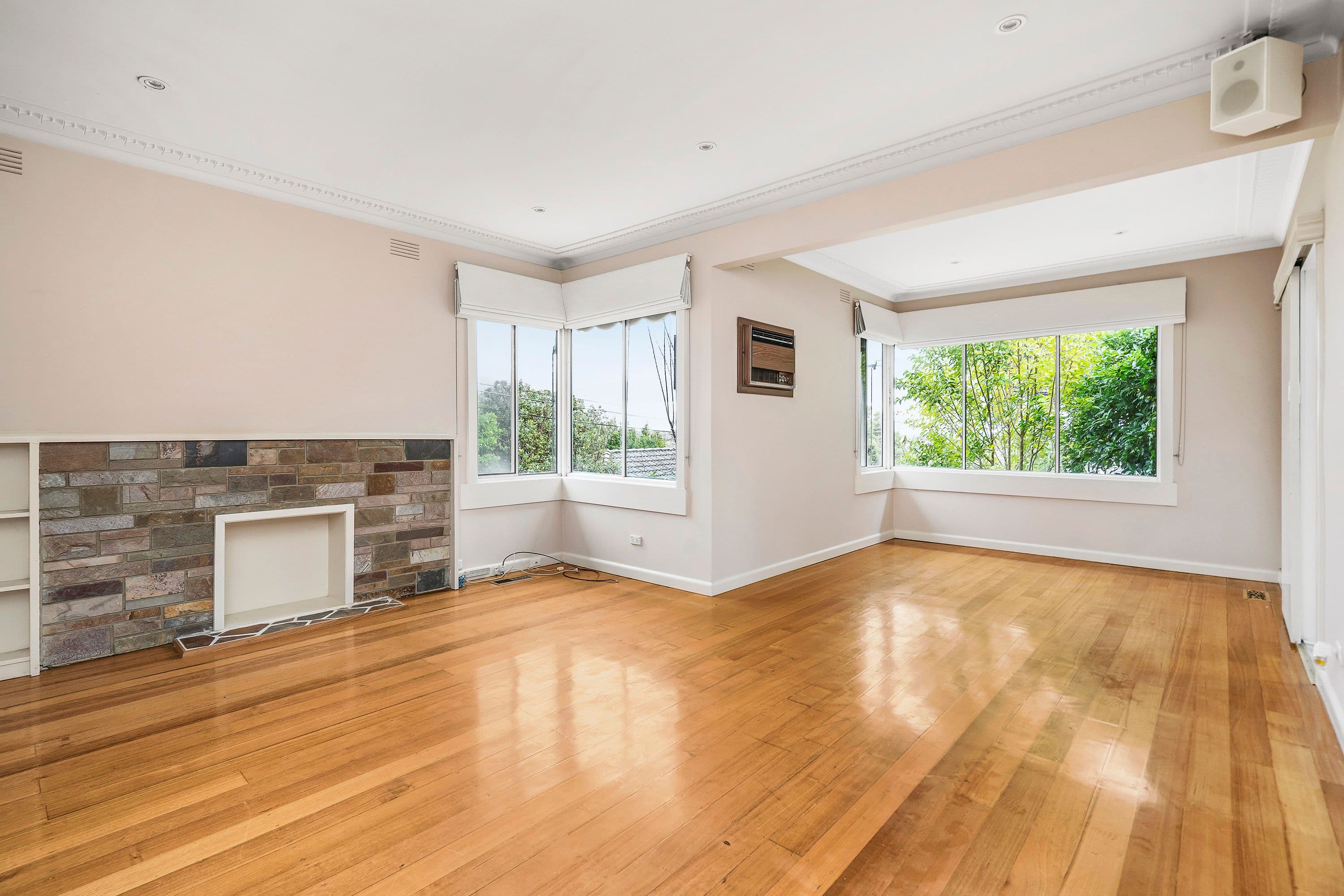 22 Dion Street, Doncaster VIC 3108, Doncaster - Thumbnail 2